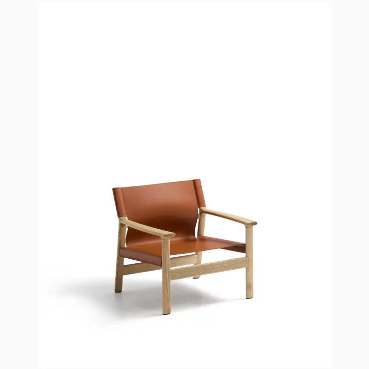 Кресло Jan из переработанной кожи светло-коричневого цвета и ясеня в натуральном цвете
