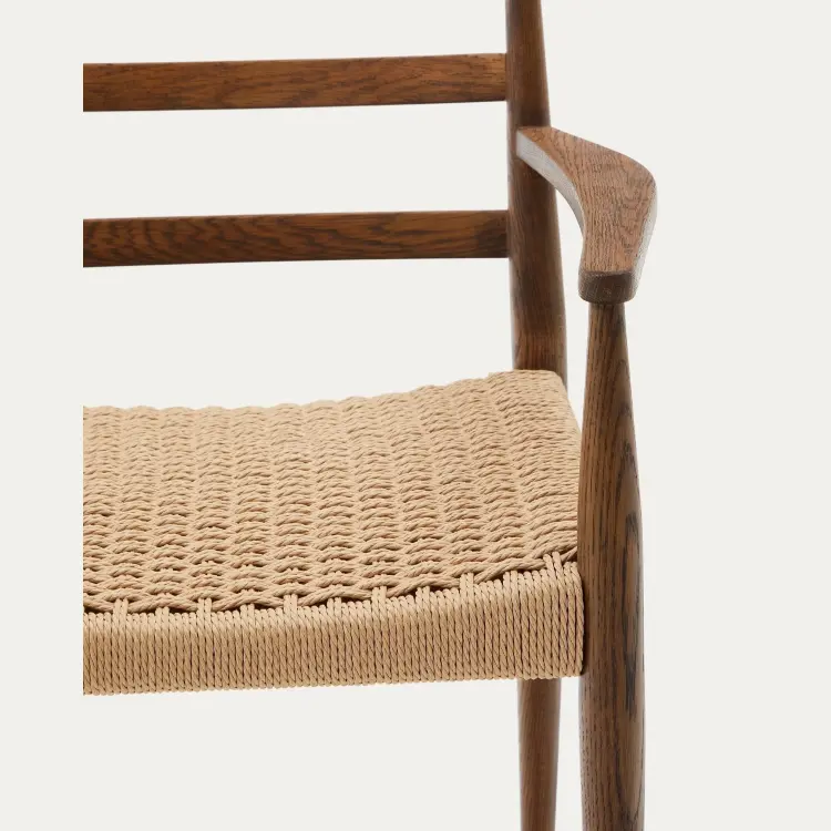 Analy Стул из массива дуба с отделкой под орех и сиденьем из веревки