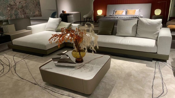 Диван угловой White