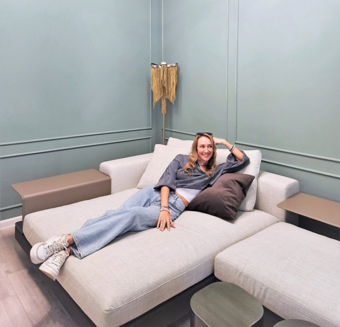 Диван угловой White