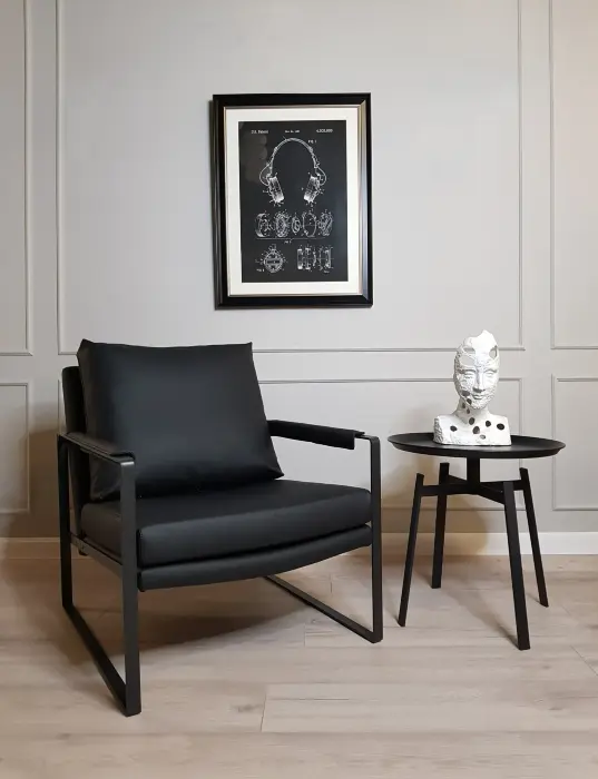 Статуэтка White figure decoration