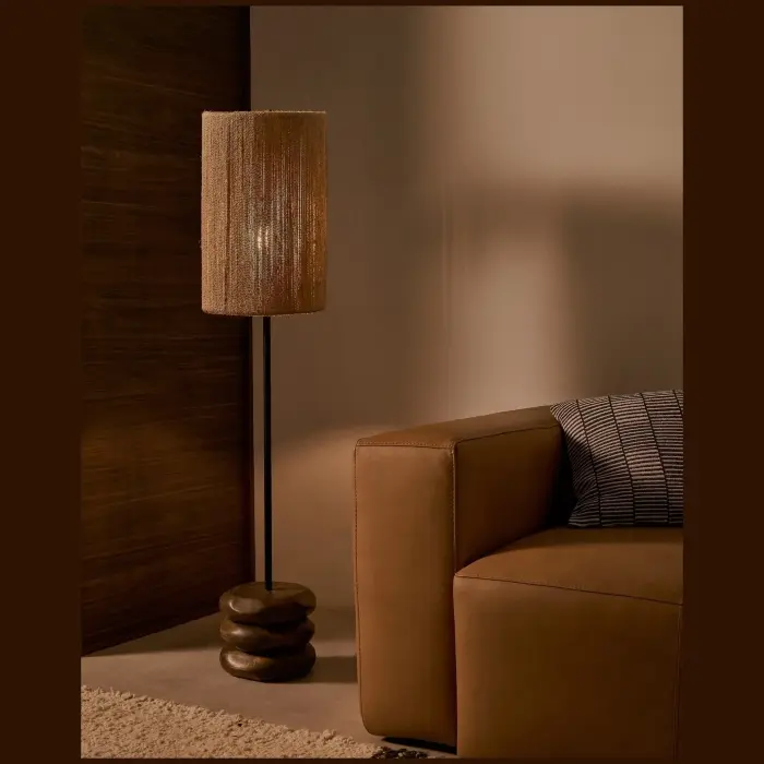 Торшер Kor из джута и акации в темной отделке