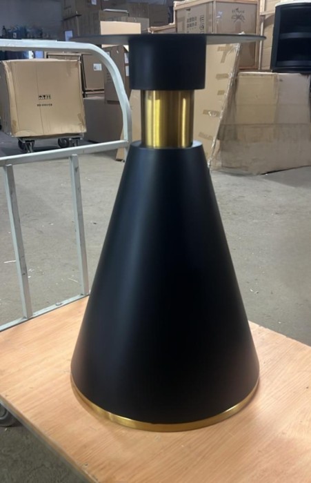 Стол черный Piza