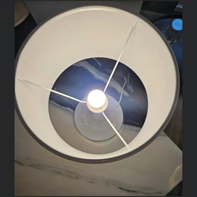 Лампа настольная Spun Light T