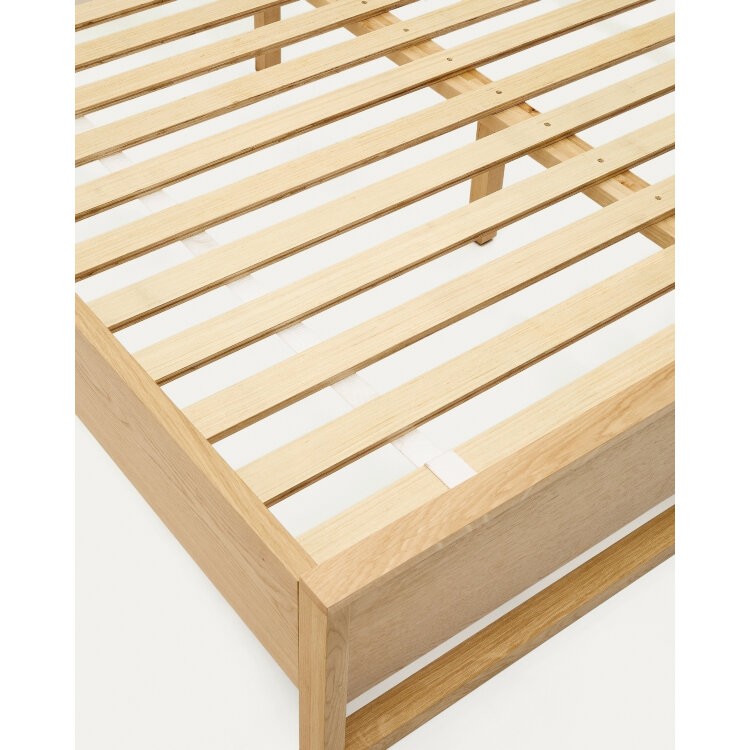 Кровать Alguema из дубового шпона с натуральной отделкой для матраса 90 x 200 см