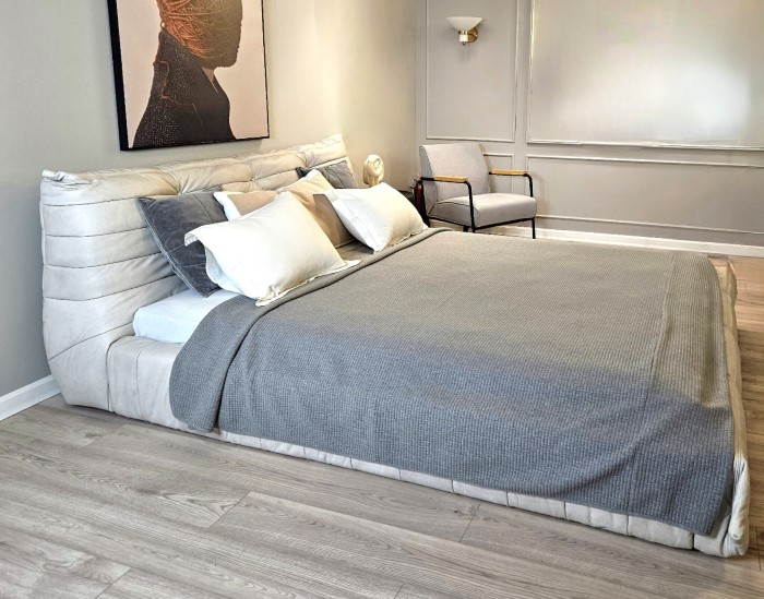 Двуспальная кровать RBD029 New Vintage Ivory leather