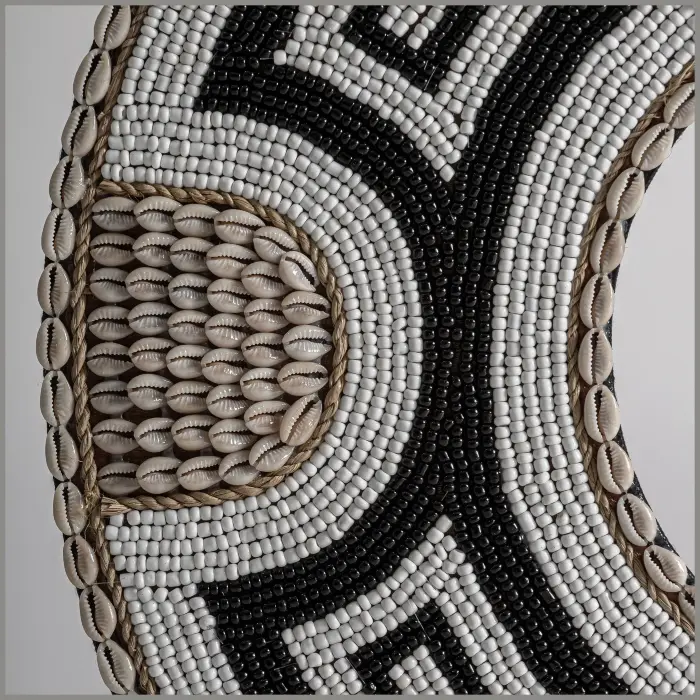 Декоративная фигура BLACKE