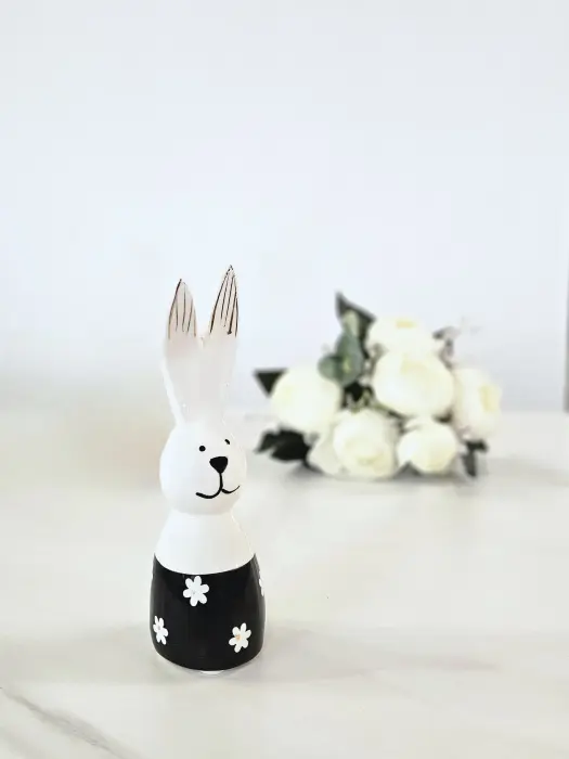 Фигурка Flower rabbit