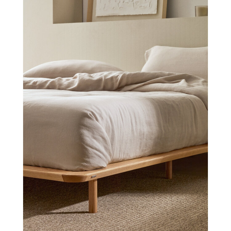 Кровать Anielle из массива ясеня 160 x 200 см