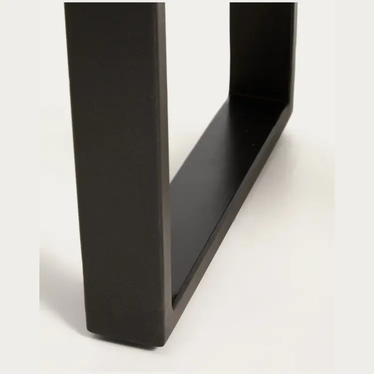 Скамейка Uxue из массива акации с черными стальными ножками, 160 x 45 см