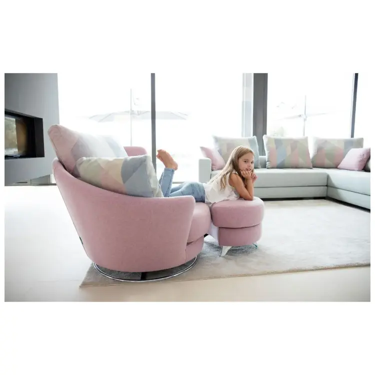 Кресло Roxane поворотное с пуфом на металлических ножках