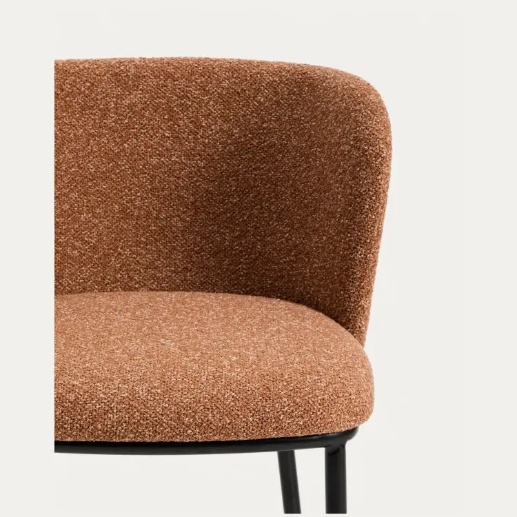 Барный стул Ciselia из терракотового шенилла с ножками из черной стали