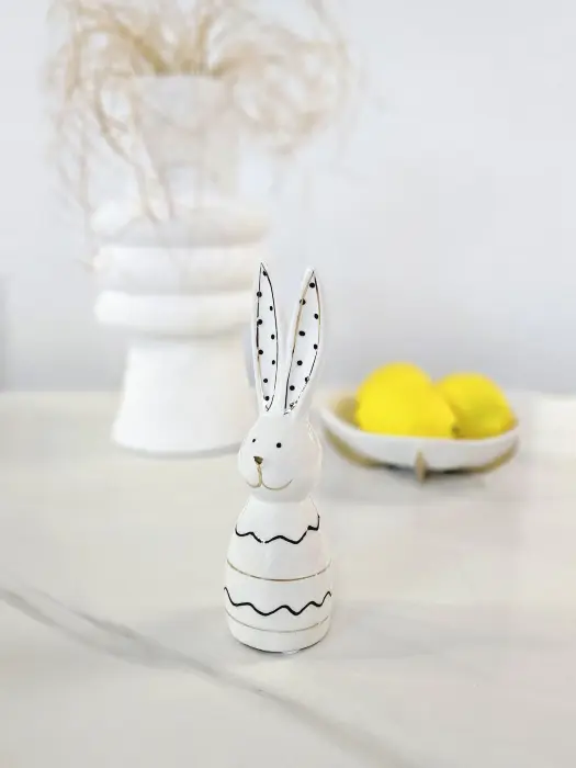 Фигурка Line rabbit