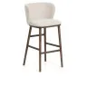 Барный стул Ciselia из бежевого шенилла с ножками из ясеня в отделке орех