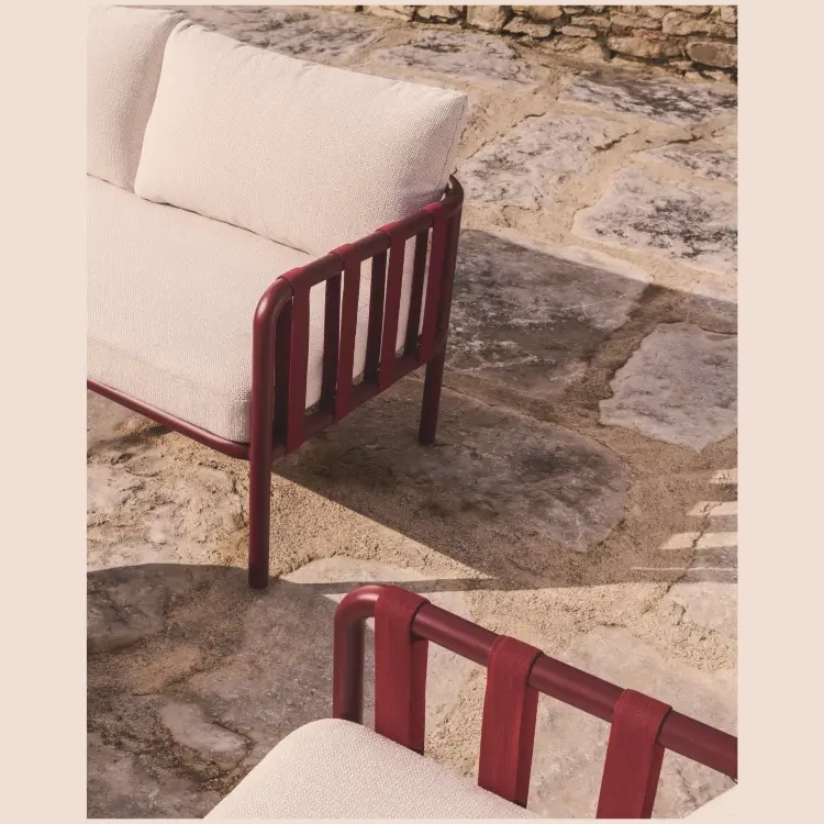 Комплект уличной мебели Omala из бордового алюминия и веревки