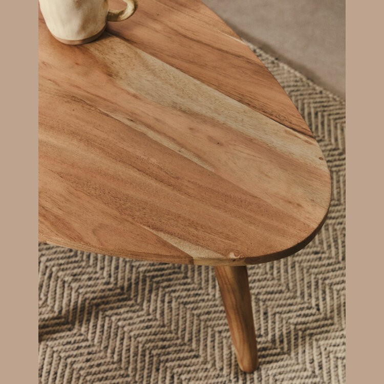 Журнальный столик Duvani из массива акации с выбеленной отделкой Ø110 x 60