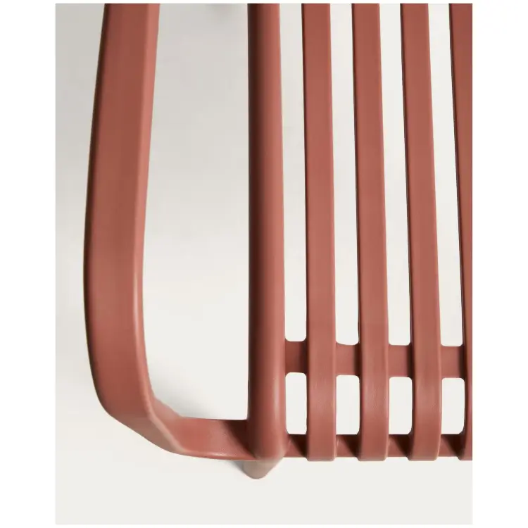 Уличный стул Isabellini из пластика терракотового цвета