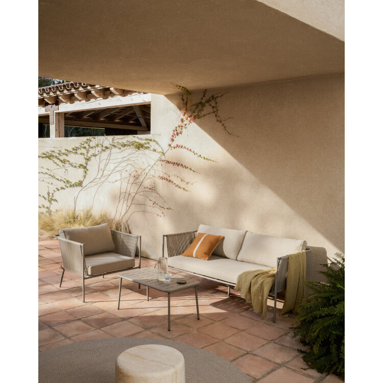 Уличный стол Zivia из оцинкованной стали бежевого цвета, 90 x 50 см