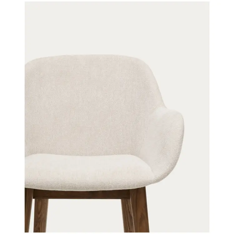 Полубарный стул Konna бежевого цвета с ножками из массива ясеня в темной отделке, 65 см