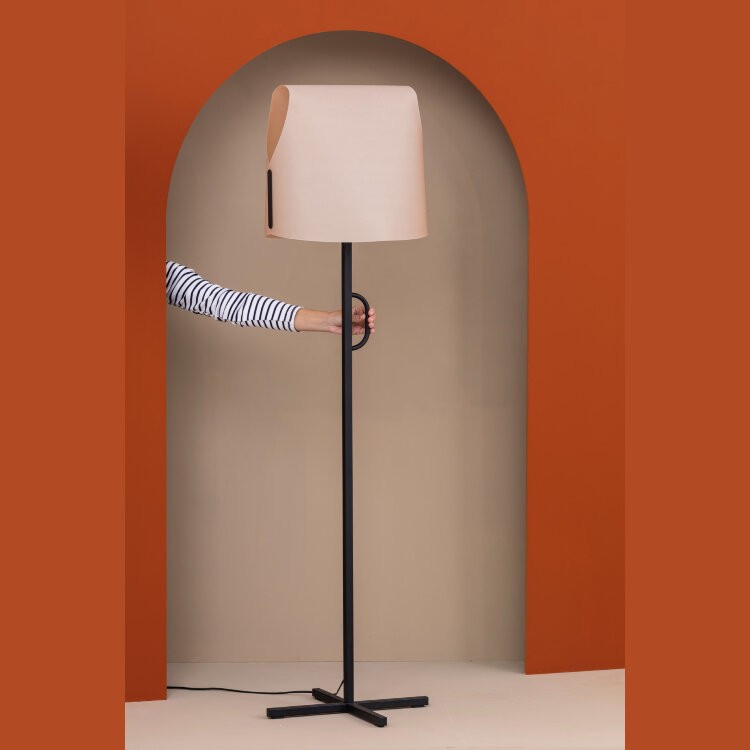 Торшер для гостиной Luang Черный/CAMEL