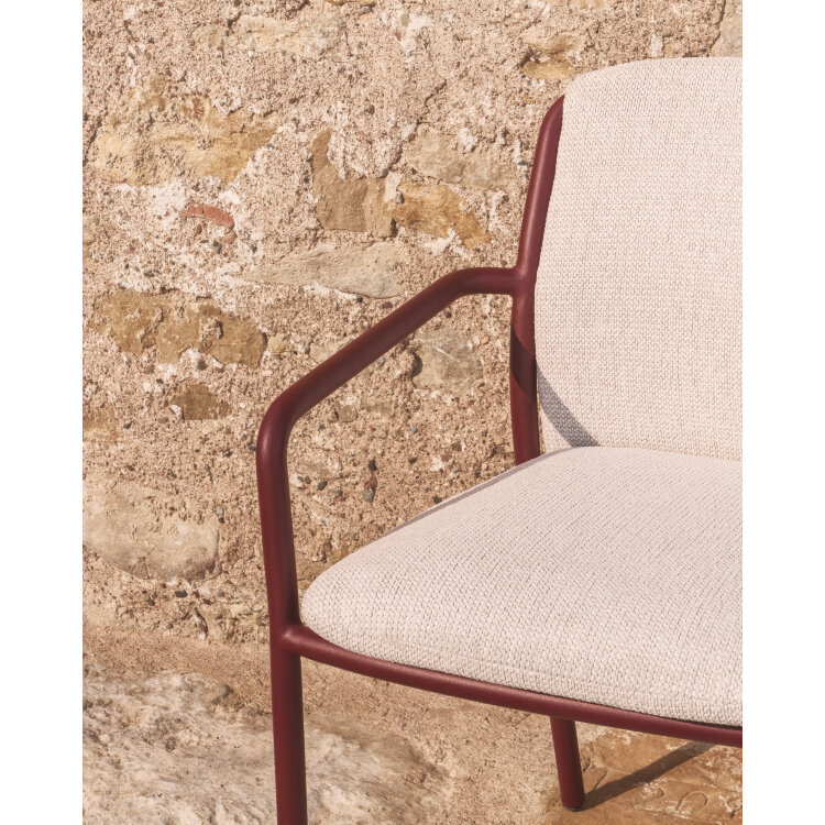 Уличный стул Linosa из бордового алюминия с бежевой подушкой