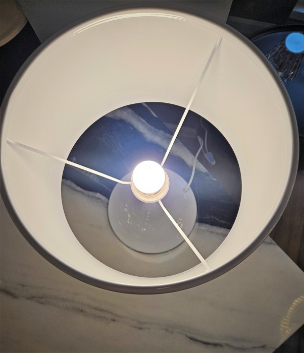 Лампа настольная Spun Light T