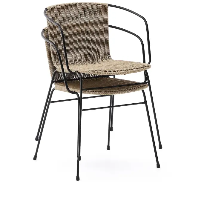 Уличный стул Eltiera из искусственного ротанга с черной стальной рамой