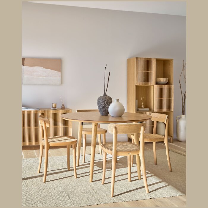 Раздвижной стол Oakland из МДФ с дубовым шпоном и ножками из массива каучука Ø120(200)x120 с