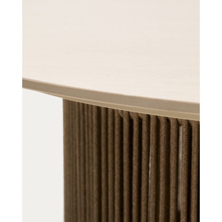 Уличный столик Orosei из спеченного камня, алюминия цвета экрю и бежевой веревки, 90 см