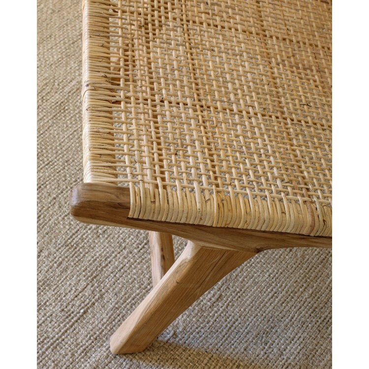 Кресло Beida из массива тика