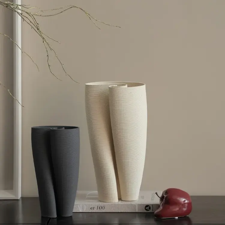Ваза Threaded Rotating Vase A