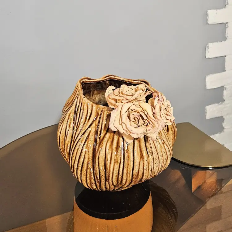 Ваза Elegant vase C