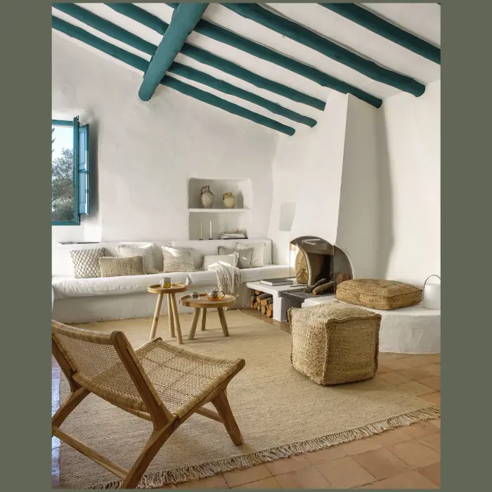 Приставной столик Glenda из массива тика Ø 35 см