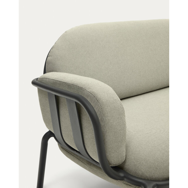 Трехместный уличный диван Joncols бежевый с графитовыми алюминиевыми ножками 225 см