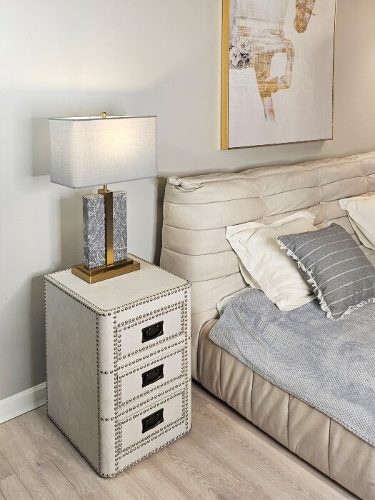 Тумба прикроватная RT169