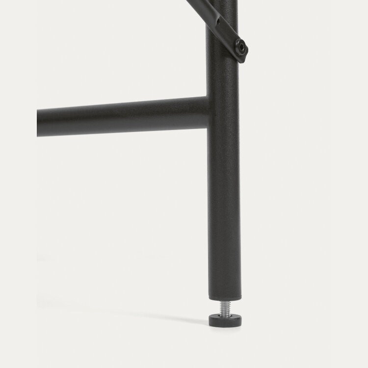 Письменный стол Galatia из черной меламина с металлическими ножками в черной отделке 120 x 60 см