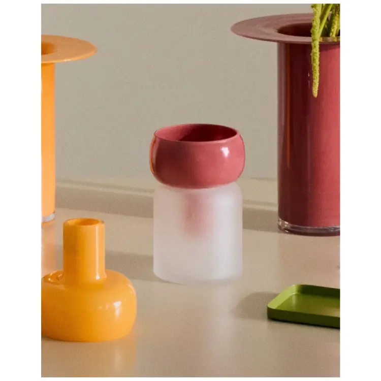 Ваза из прозрачного и розового стекла Kelse, 19 см