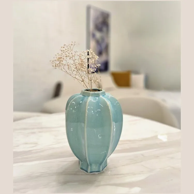 Ваза Glazed blue vase