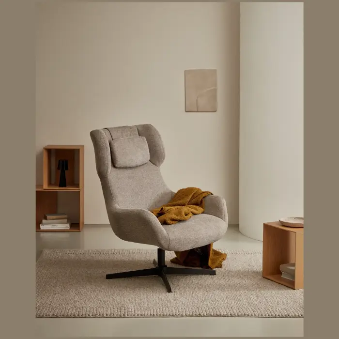 Zalina Вращающееся кресло с подлокотниками из светло-коричневой синели