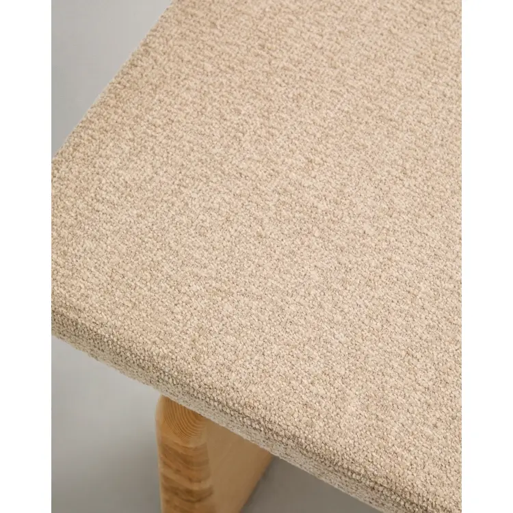 Кушетка Topaz из из бежевого шенилла с массивом ясеня в натуральной отделке 200 см