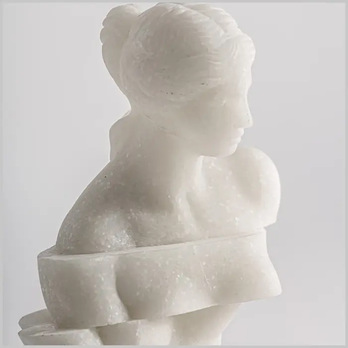 Декоративная фигура OFELIA