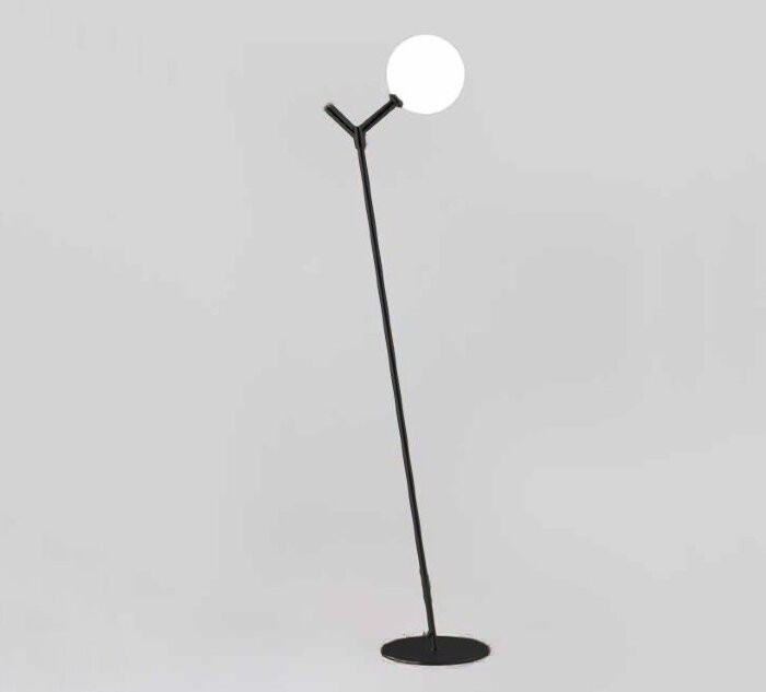 Торшер Atom черный/опаловое стекло