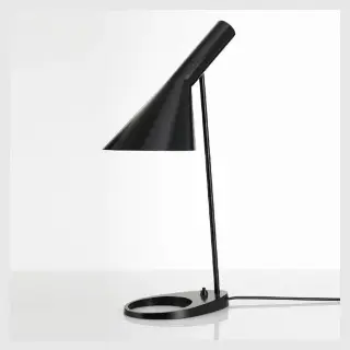 Лампа настольная AJ