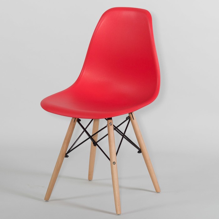 Стул Eames DSW