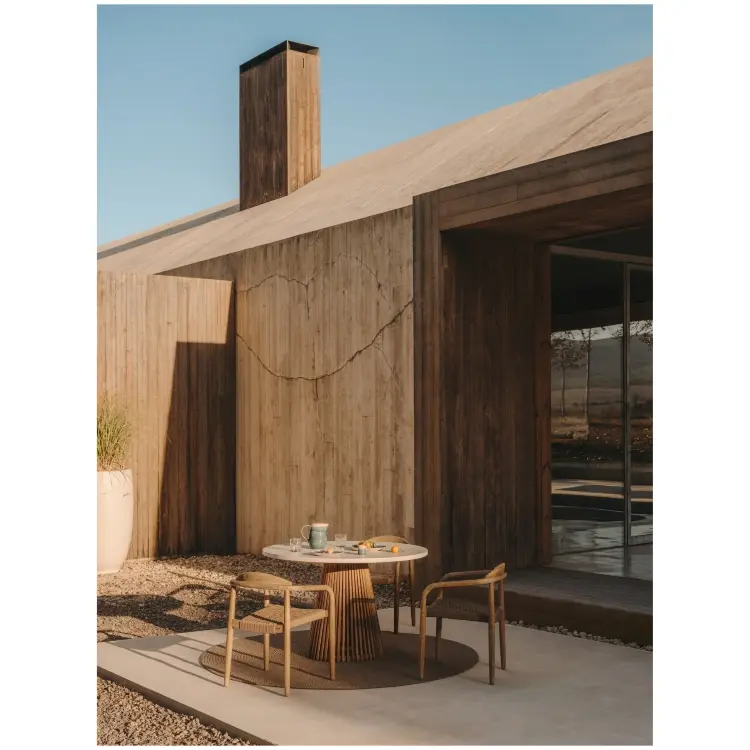 Alcaufar Круглый уличный стол из массива тикового дерева