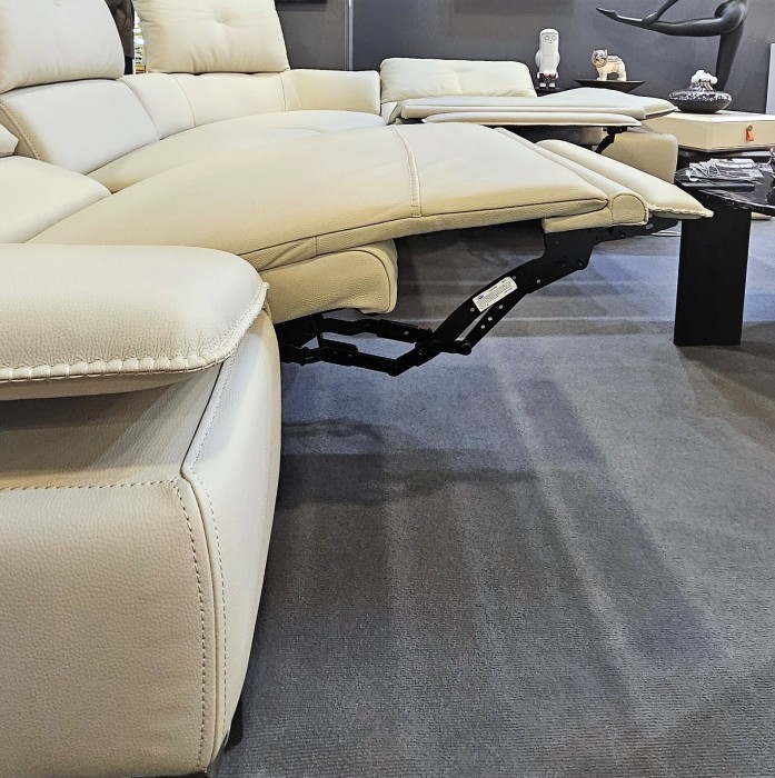 Диван-реклайнер угловой Varenna