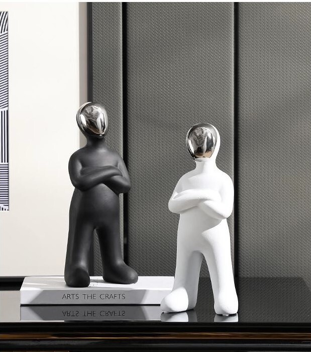 Фигурка Alien man white