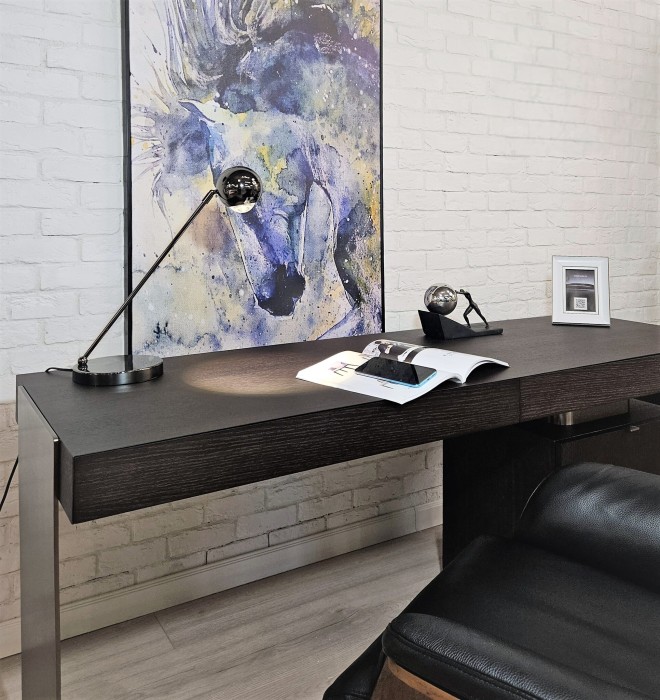 Статуэтка Push man Black