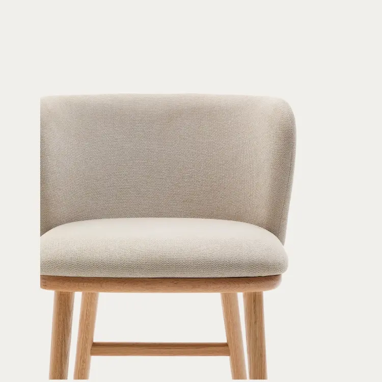 Ciselia Полубарный стул из бежевого шенилла и ясеня в натуральной отделке