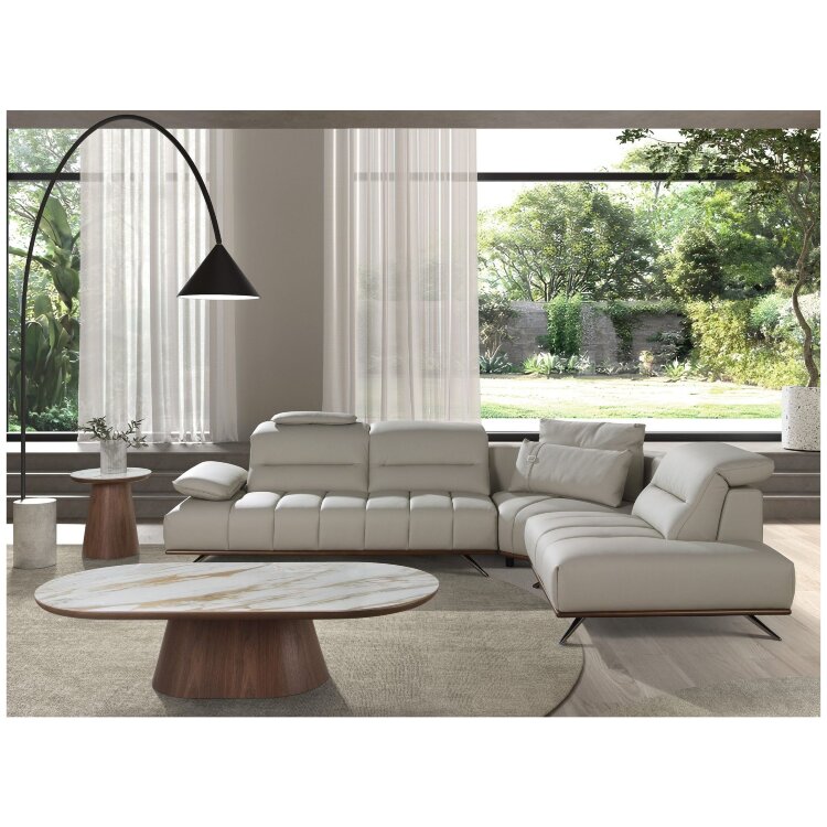 Угловой диван с правым шезлонгом 6244 из светло-серой кожи